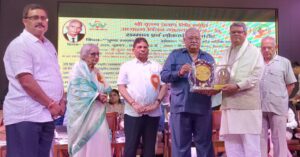 मुंबई के वरिष्ठ साहित्यकार डॉ. दिनेश प्रताप सिंह को लखनऊ में मिला राष्ट्रीय सम्मान