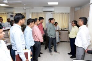 गांधीनगर में केंद्रीय बाढ़ नियंत्रण इकाई 24X7 कार्यरत, 207 जलाशयों की रियल-टाइम निगरानी