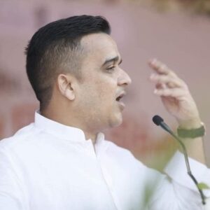 हर्ष संघवी ने जापान के ‘इंडिया क्लब’ में गुजराती समुदाय को किया संबोधित