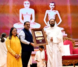 Gautam Adani and Dr Priti Adani Visit Shrimad Rajchandra Ashram During Navratri