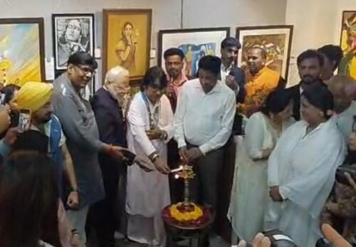 आकृति आर्ट फाउंडेशन की 25वीं अंतर्राष्ट्रीय समूह कला प्रदर्शनी शुरू, 38 कलाकारों की कलाकृतियां बनीं आकर्षण का केंद्र