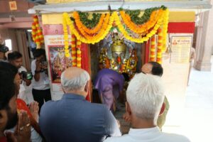 भूपेंद्र पटेल ने आद्यशक्ति मां अंबे के किए दर्शन-पूजन, गुजरात की सुख-समृद्धि के लिए की प्रार्थना